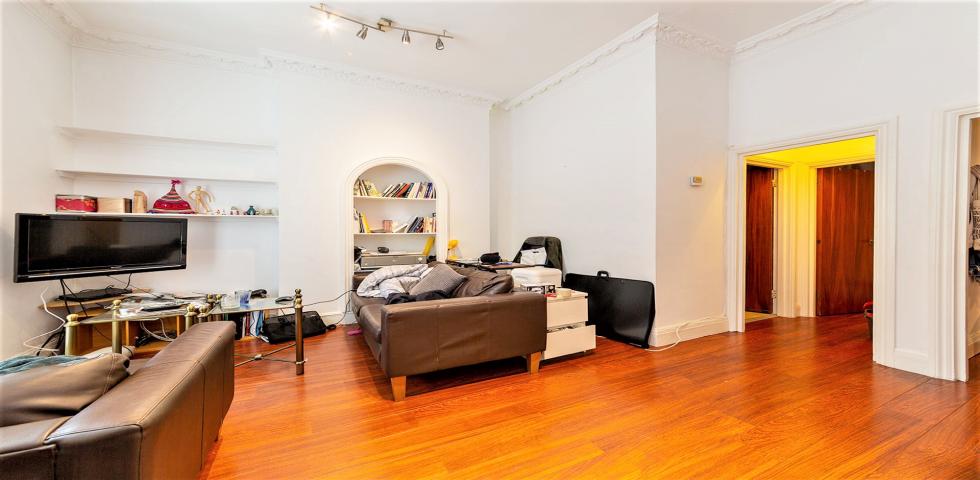 			2 Bedroom, 1 bath, 1 reception Flat			 Priory Terrace, WEST/SOUTH HAMPSTEAD